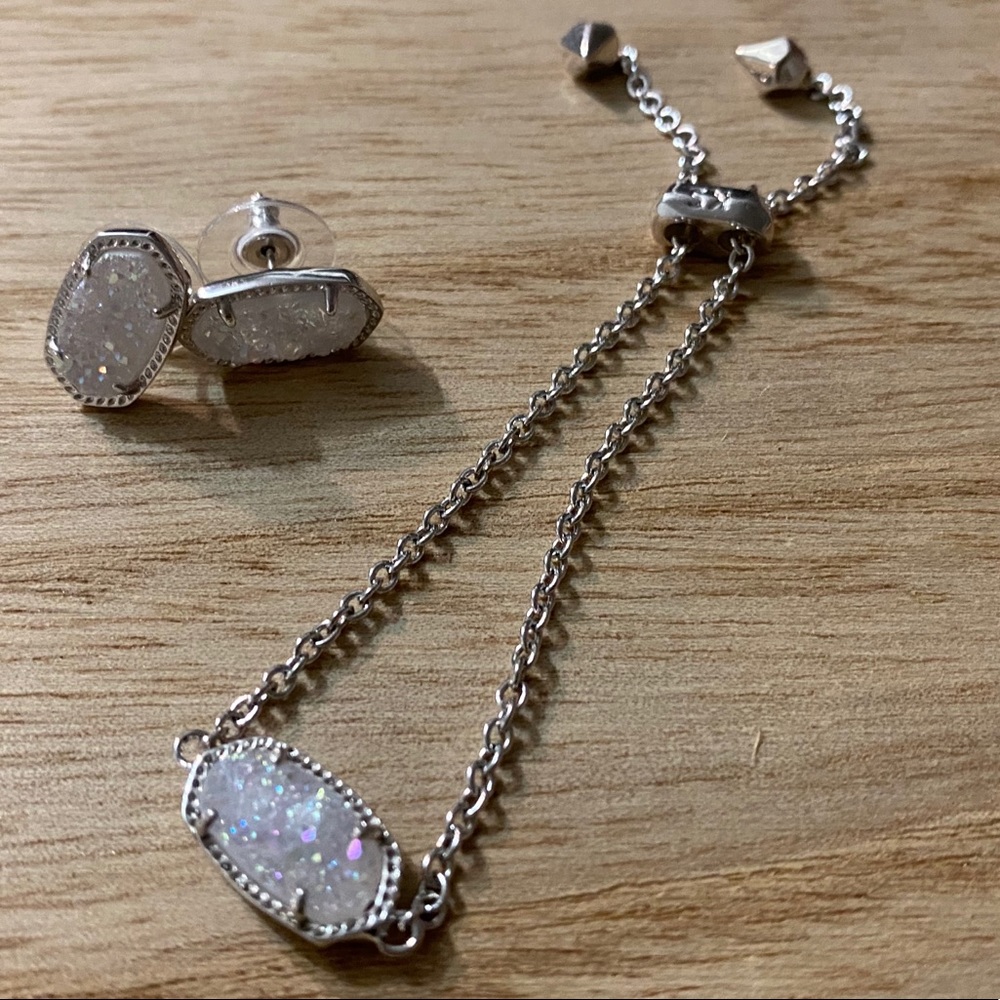 NWOT—Kendra Scott Matching Studs and Bracelet